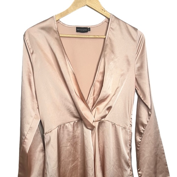 PrettyLittleThing Satin Blush Dress - Picture 6 of 7